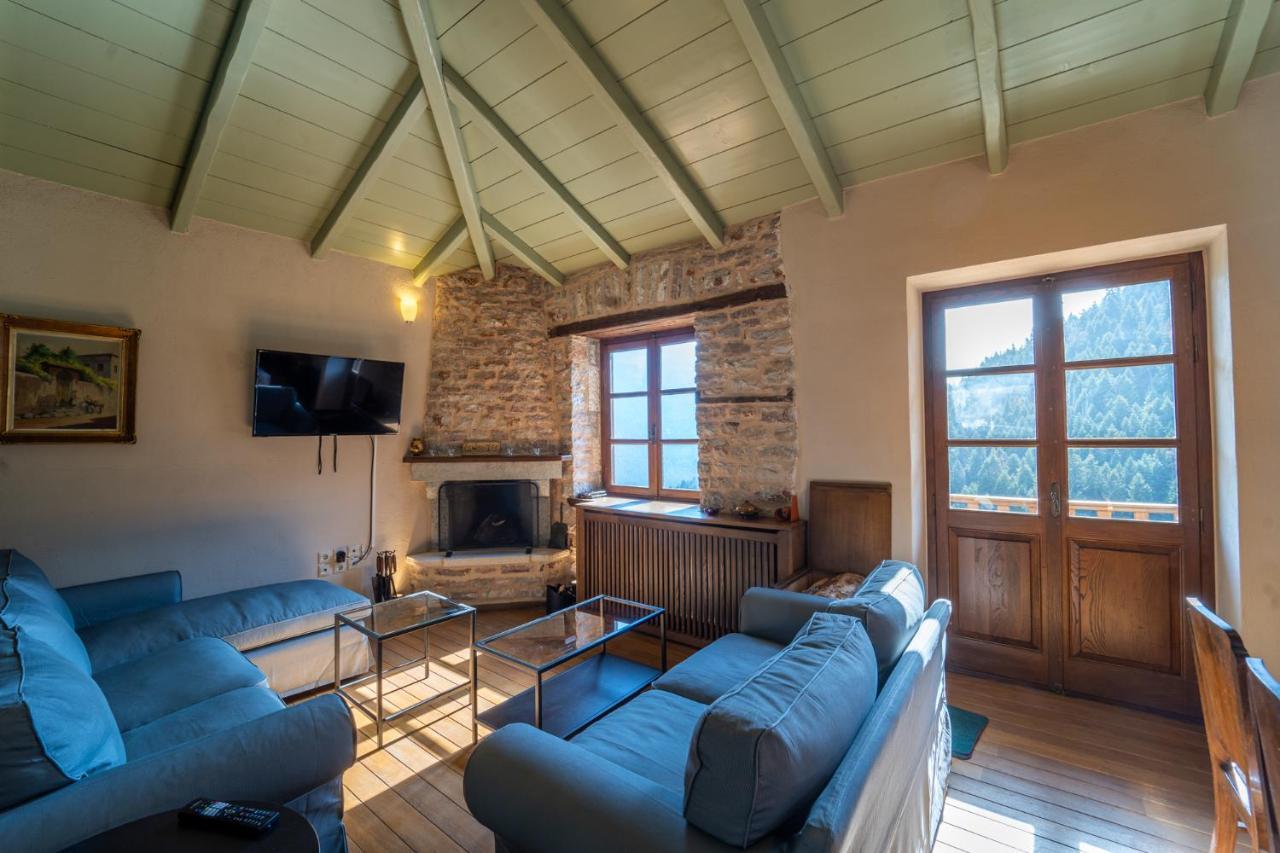 Villa Korfes-Κορφές Τριώροφη Βίλα Για Οικογένειες Και Παρέες Karpenísion Exterior foto